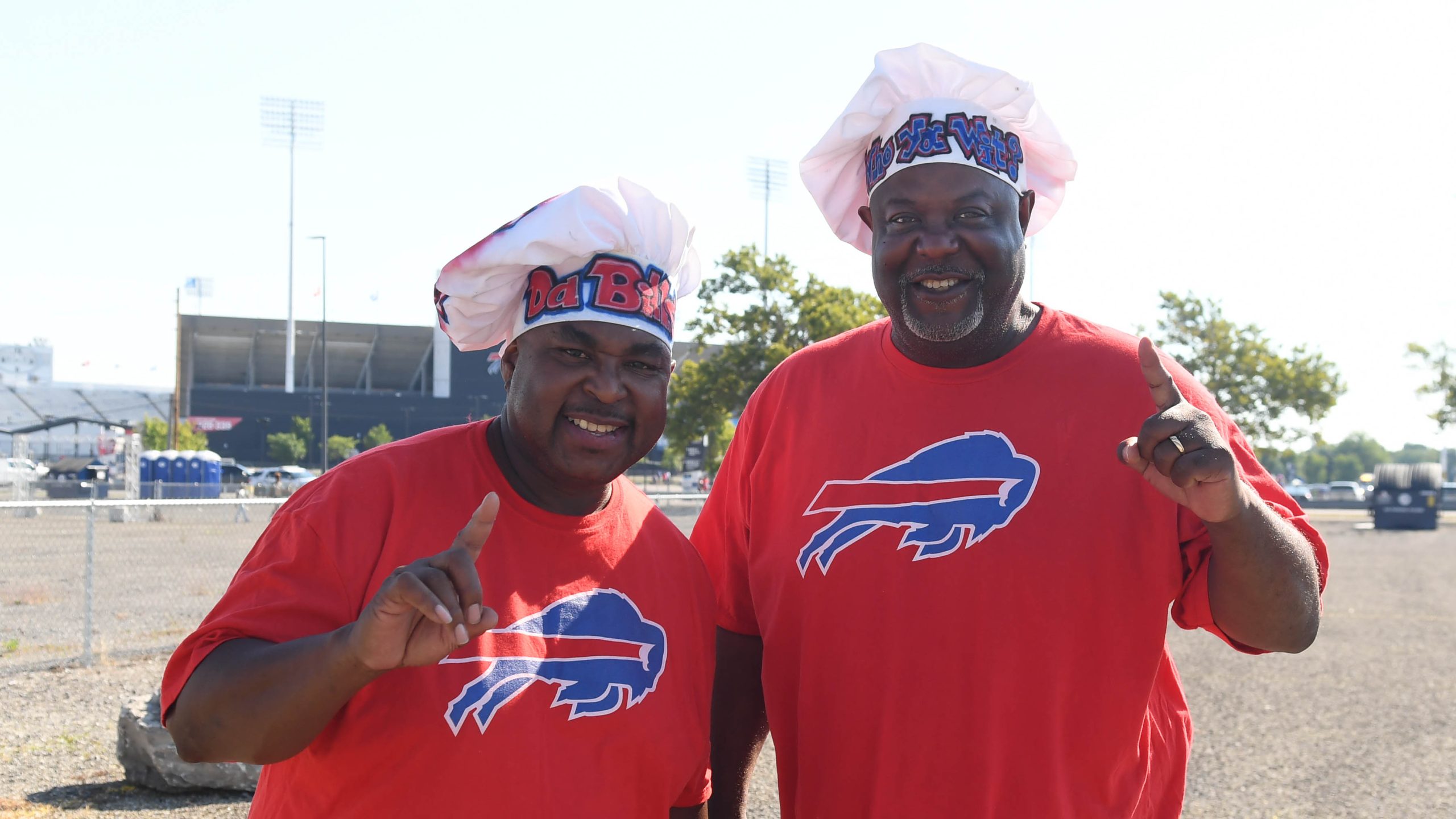 VBN_Bills PreSeason Chef Norm & Chef Poo_8.20.22_NancyJParisi_3880-16x9-reduced